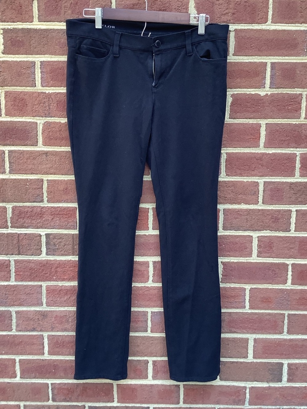 EUC Ann Taylor Black Soft Knit Ponte Pants 10
